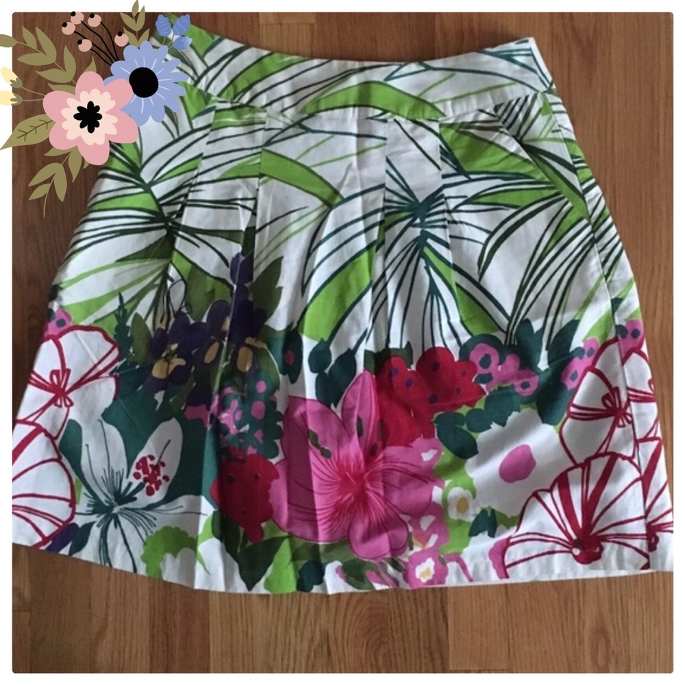 Floral Skirt with Pockets Size: 4